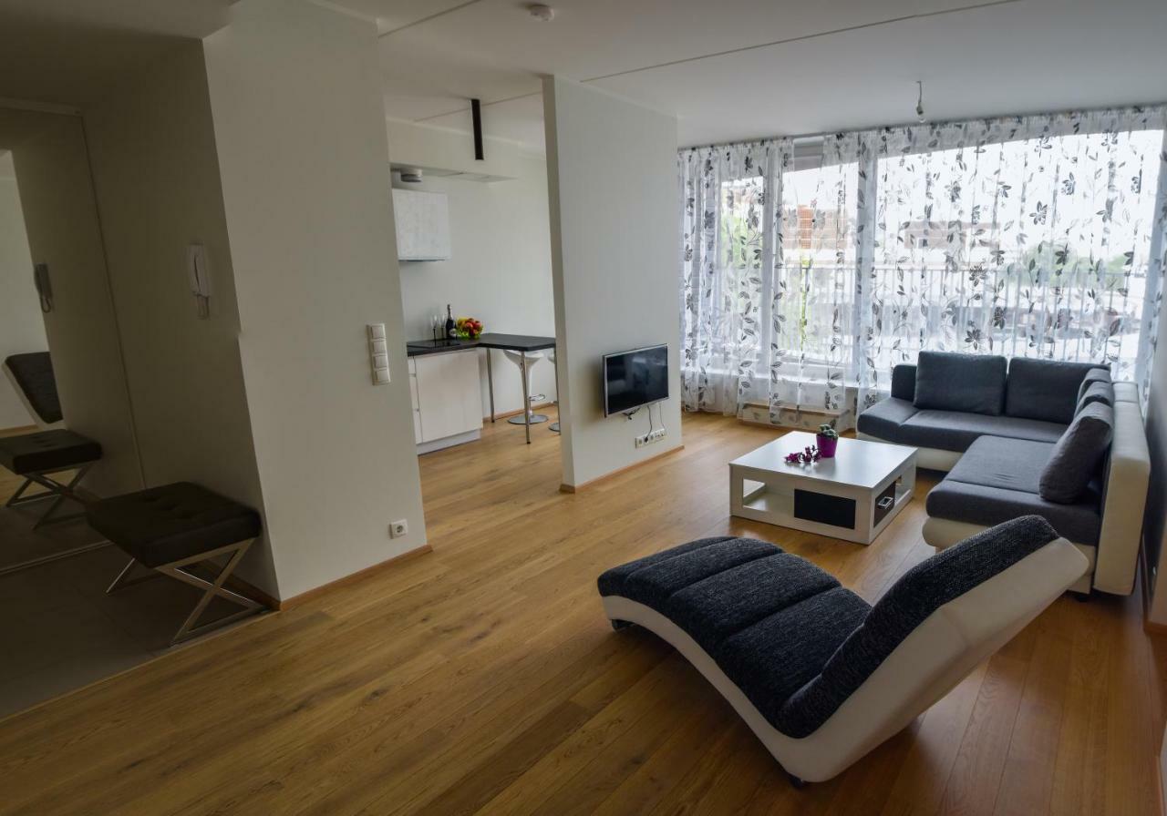 Mardi Downtown Apartment Tallinn Bagian luar foto